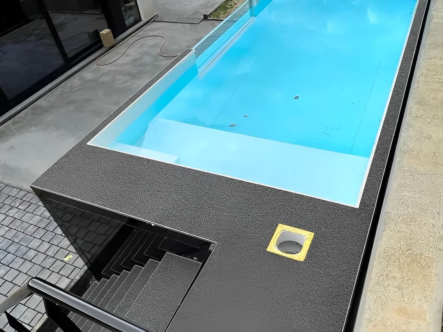 20ft Shipping Container Swimming Pool - Image 5