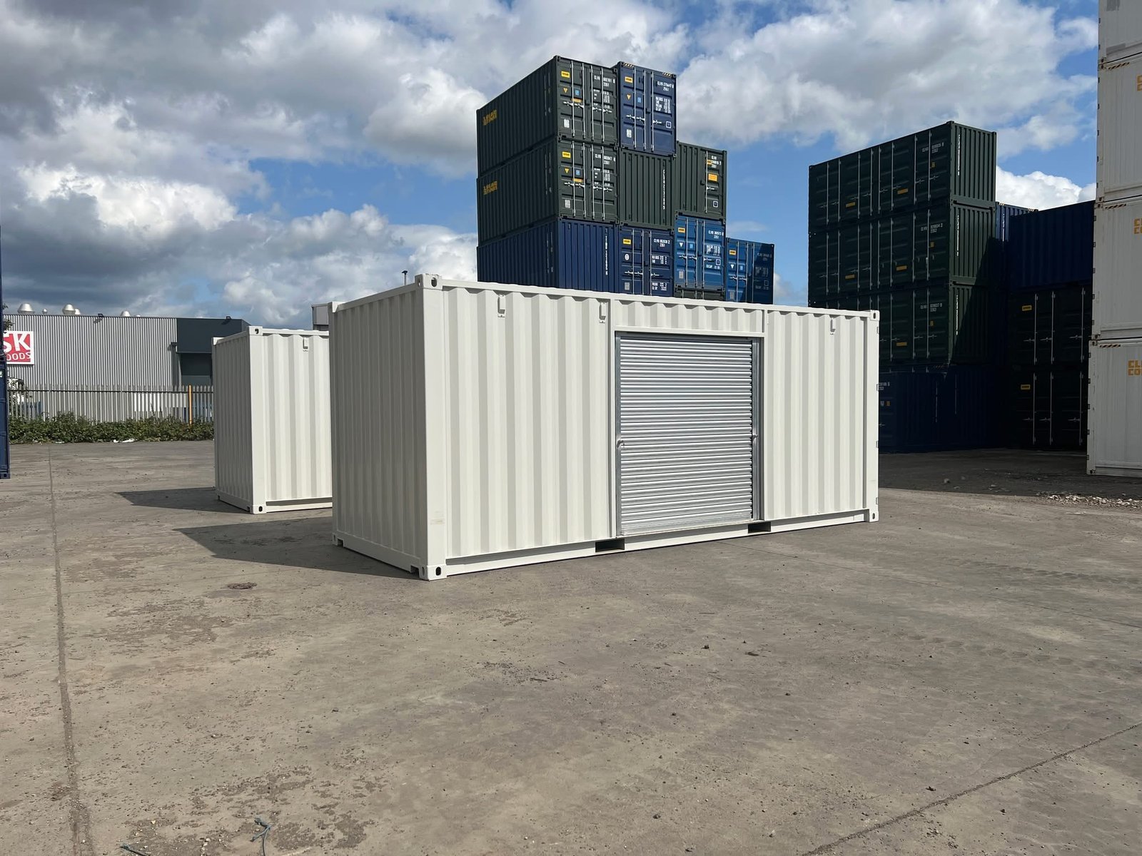 20ft Custom Shipping Container – Roller Shutter RAL 7035 Respray for Sale