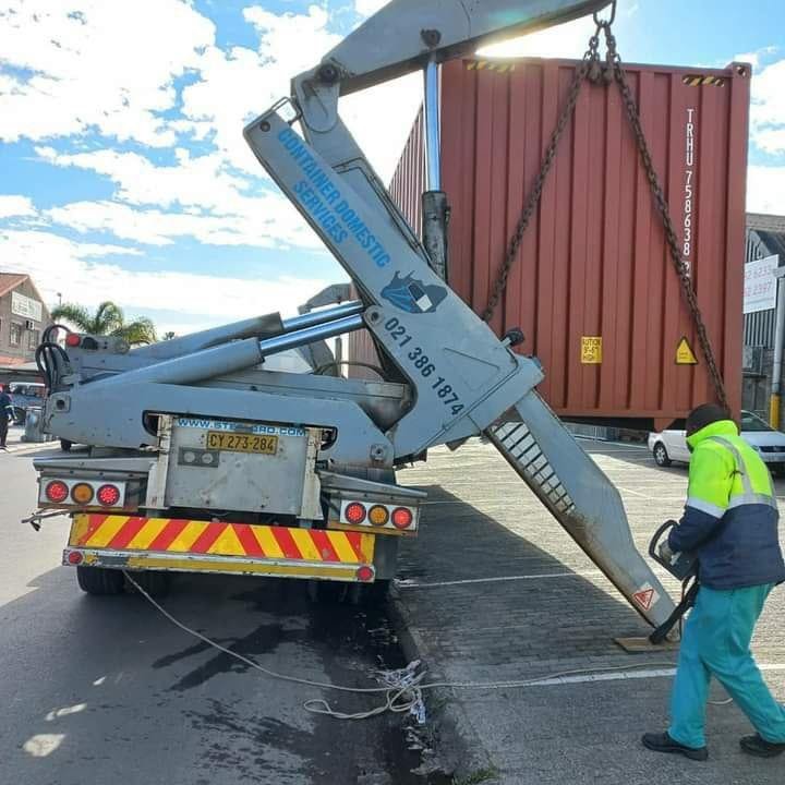 40ft shipping containers (Refurbish) - Image 6