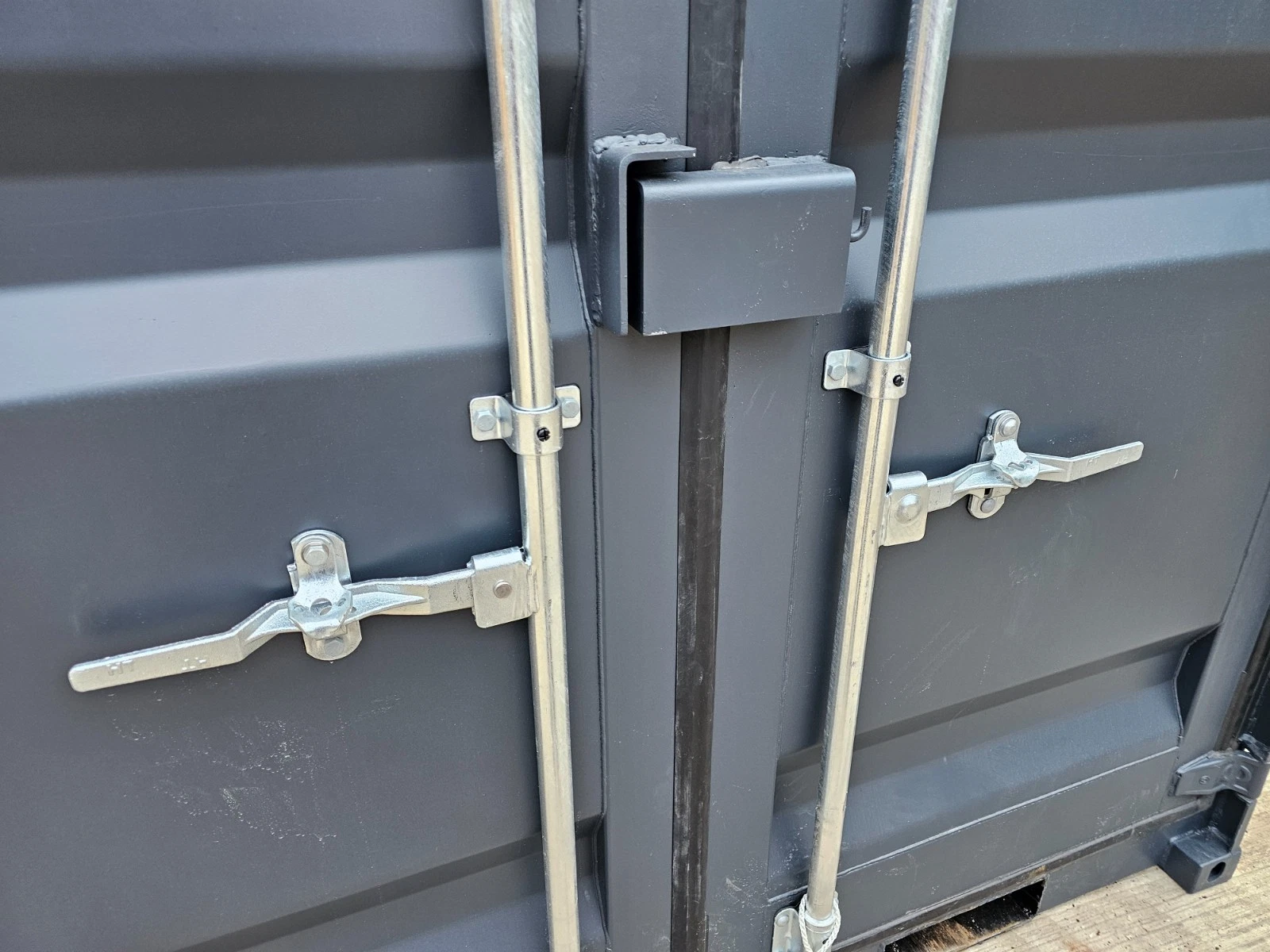 8′ Shipping Container Site Safe Lock Up Box Toolbox 8ft Workshop Shed Office for Sale - Image 6