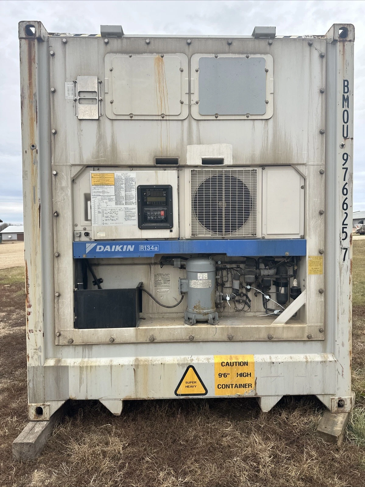 Daikin 40ft Refrigerated Shipping Container (Reefer) for Sale - Image 4