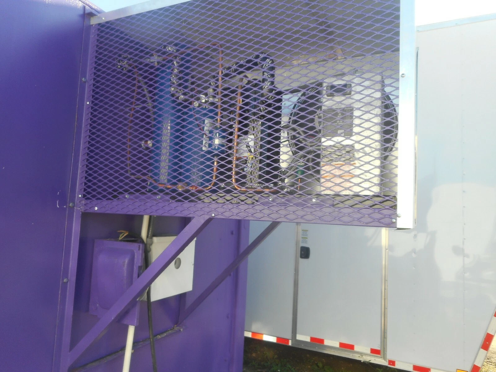 20FT Mobile Cold Storage Container – Freezer/Cooler Model for Sale - Image 5